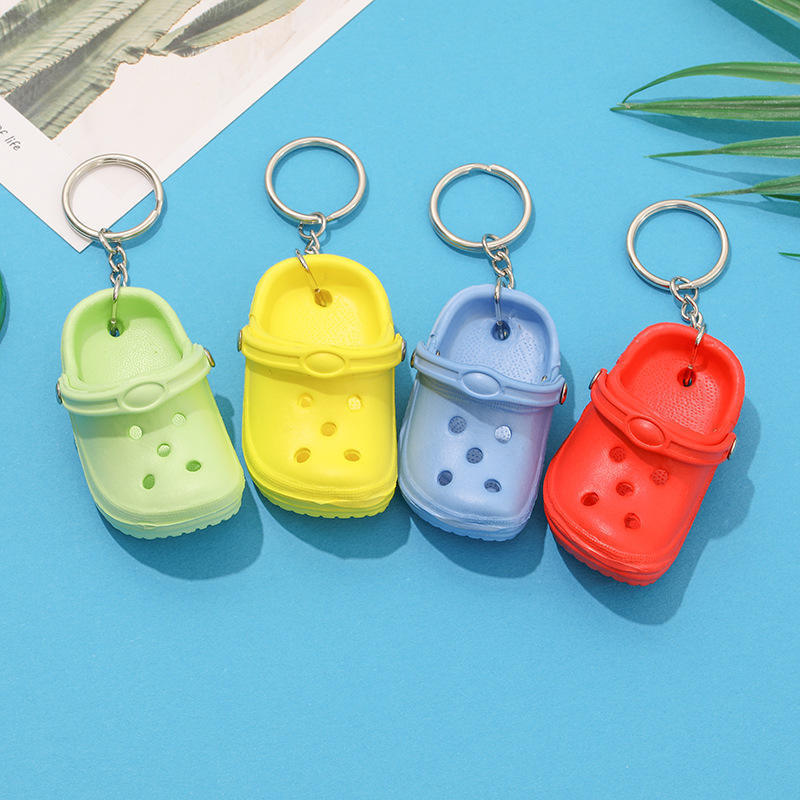 2024 new products new products 3D Fashion PVC Mini Crocs Slipper Keychain 3D Keyring Slippers For Promotional Gifts in stock sandals keychain