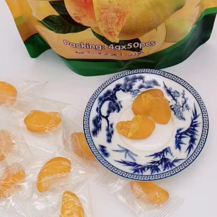 Wholesale Halal fruit juicy gummy candy peeling mango peeling banana gummy candy peeled peelable candy