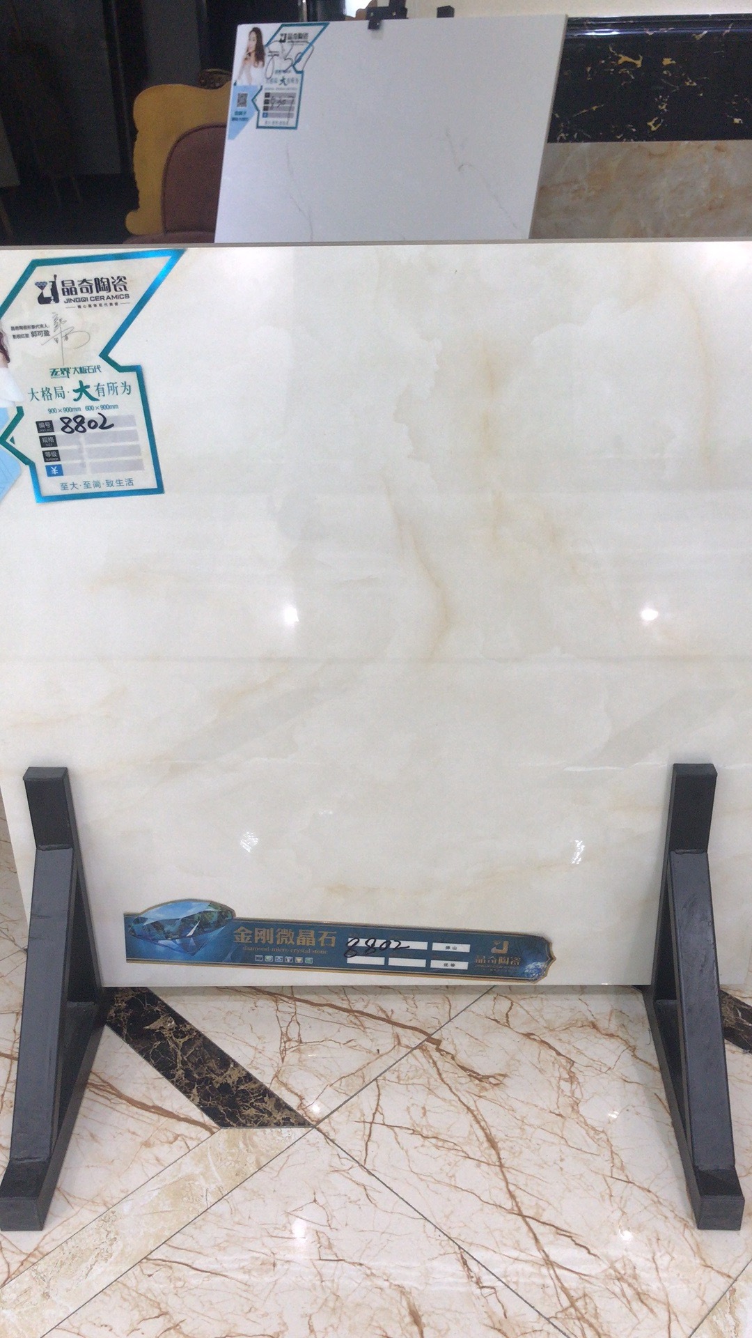 Factory promotion products glazed porcelain high glossy flooring tile for living room 600x600/800x800mm