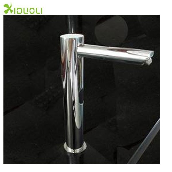 New products faucet model automatic touchless foaming soap dispenser