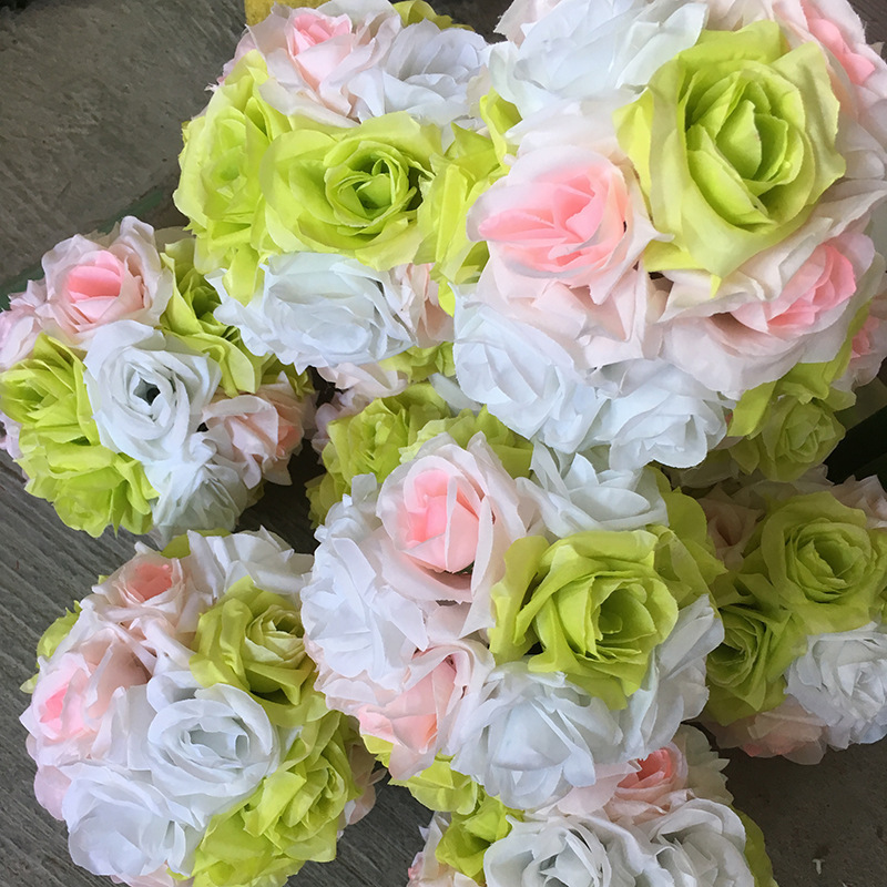 Wholesale 15 cm Artificial Flower Kissing Ball Silk Rose Ball for Mall Ceiling Decor  Wedding Flower Centerpiece