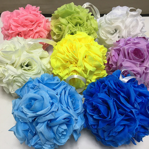 Wholesale 15 cm Artificial Flower Kissing Ball Silk Rose Ball for Mall Ceiling Decor  Wedding Flower Centerpiece