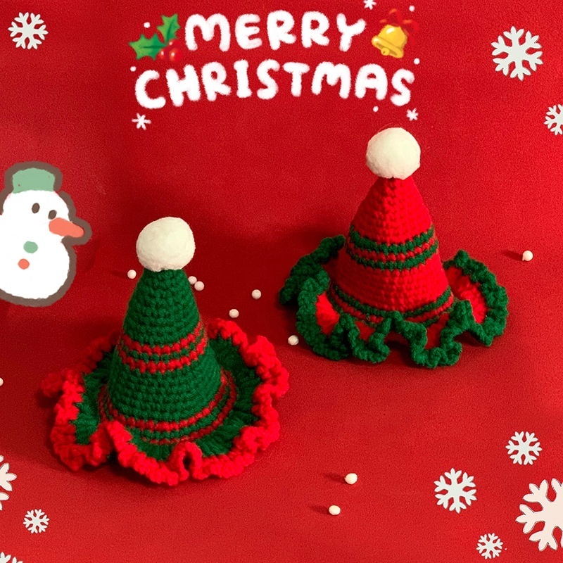 New Design Pet Christmas Woolen Hat Suitable for Cats and Dogs Lipstick The Most Popular Pet Christmas Accessories