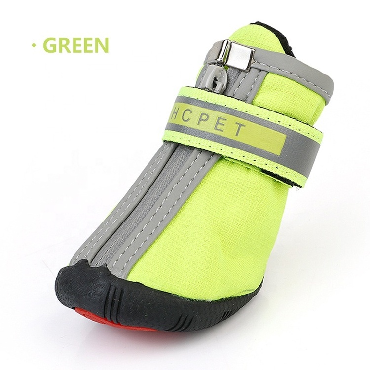 2023 Hot winter waterproof dog shoes reflective non-slip rubber soles soft and breathable pet dog shoes