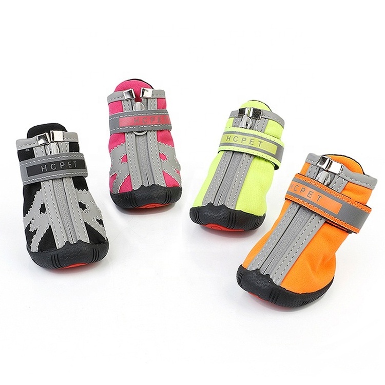 2023 Hot winter waterproof dog shoes reflective non-slip rubber soles soft and breathable pet dog shoes