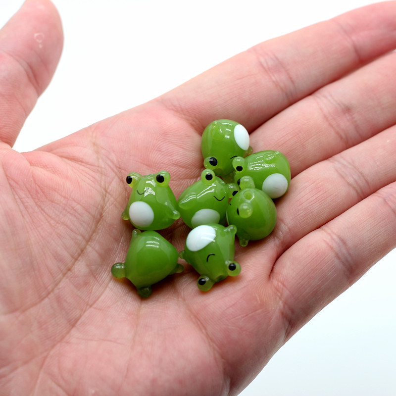 Wholesale 15MM 2022 New Animal Shaped Hand Painted Cute Little Frog Glass Beads For DIY Bracelet Jewelry Accessories