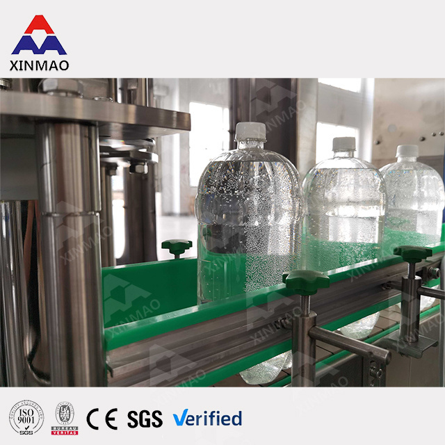 Complete automatic csd carbonated soft drinks energy beverage soda drink water pet bottle filling bottling plant machine