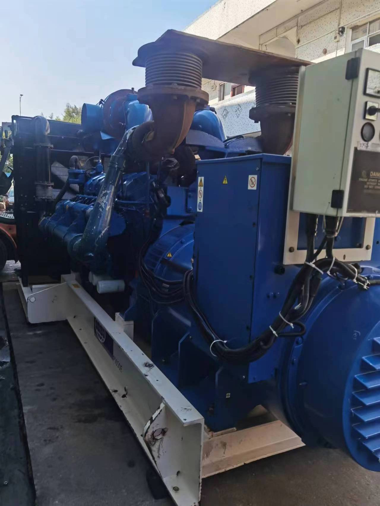 Hot Sale Used Perkns 4012 1200kw generators for sale in China