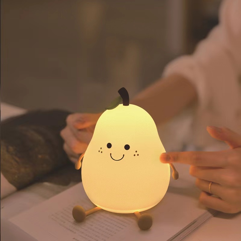 2023 Popular Baby Sleeping Lamp Usb Rechargeable Silicone Led Pear Fruit Night Light