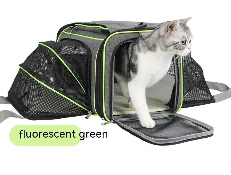 Expandable Outdoor travel wear resistant breathable mesh design Portable Dog cat Carrier Bag for Pet Transportation and sleep