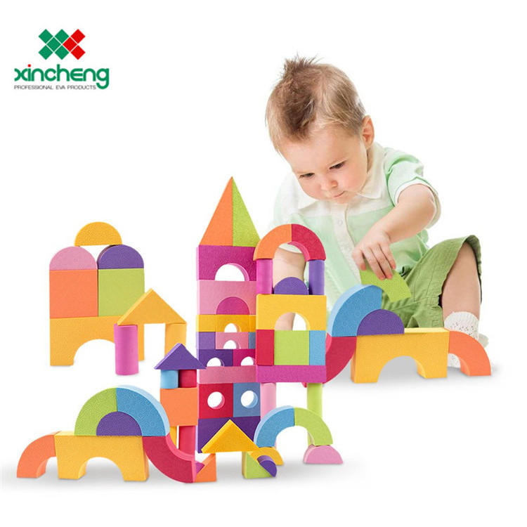 Wholesale Safe and Eco-friendly DIY Toy foam building blocks xxl for kids toys 137 pieces life soxe EVA foam bricks set