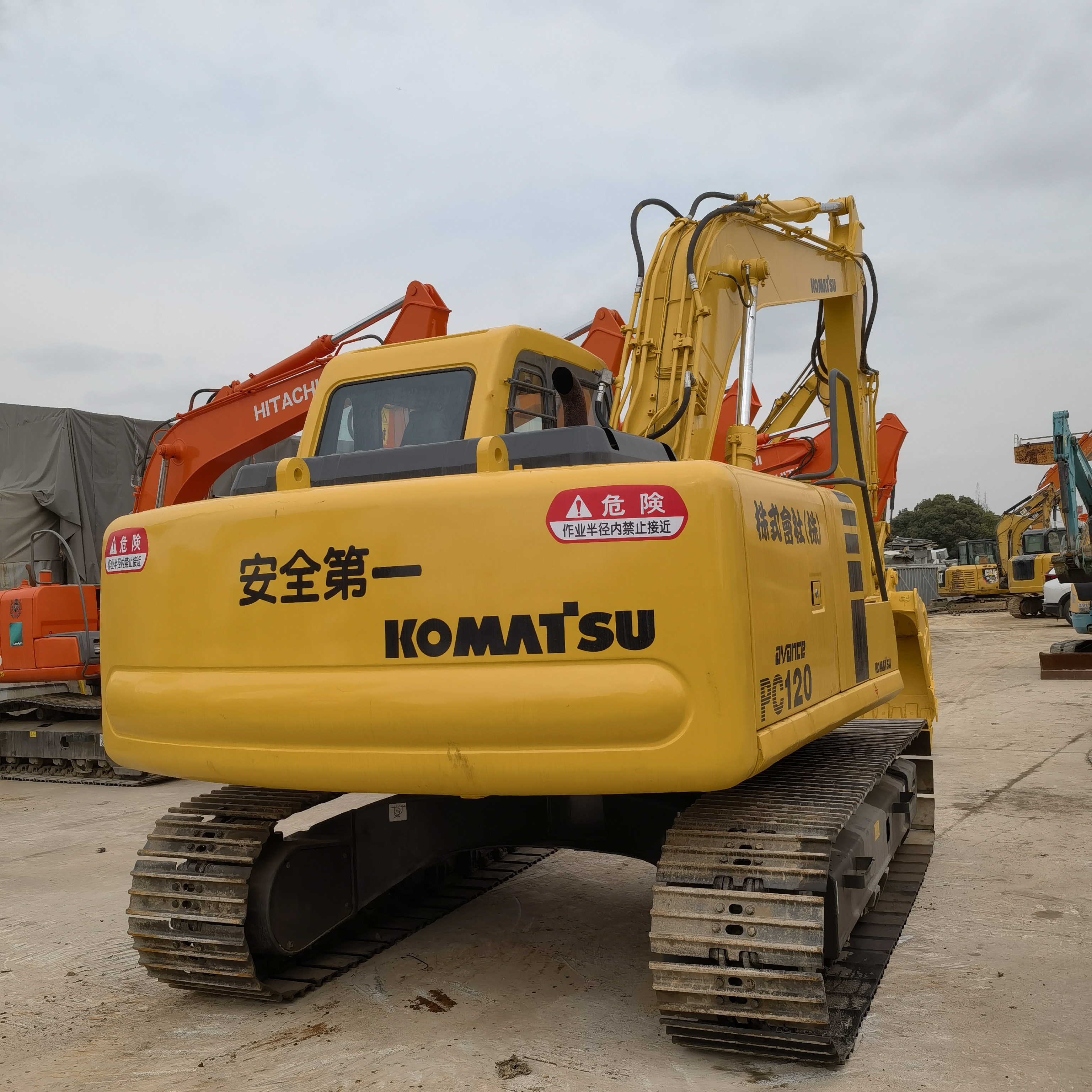 High Quality Cheap Selling Used Mini Excavator Komatsu PC120-6 12Tons Japanese PC120-6E Used Excavator For Sale