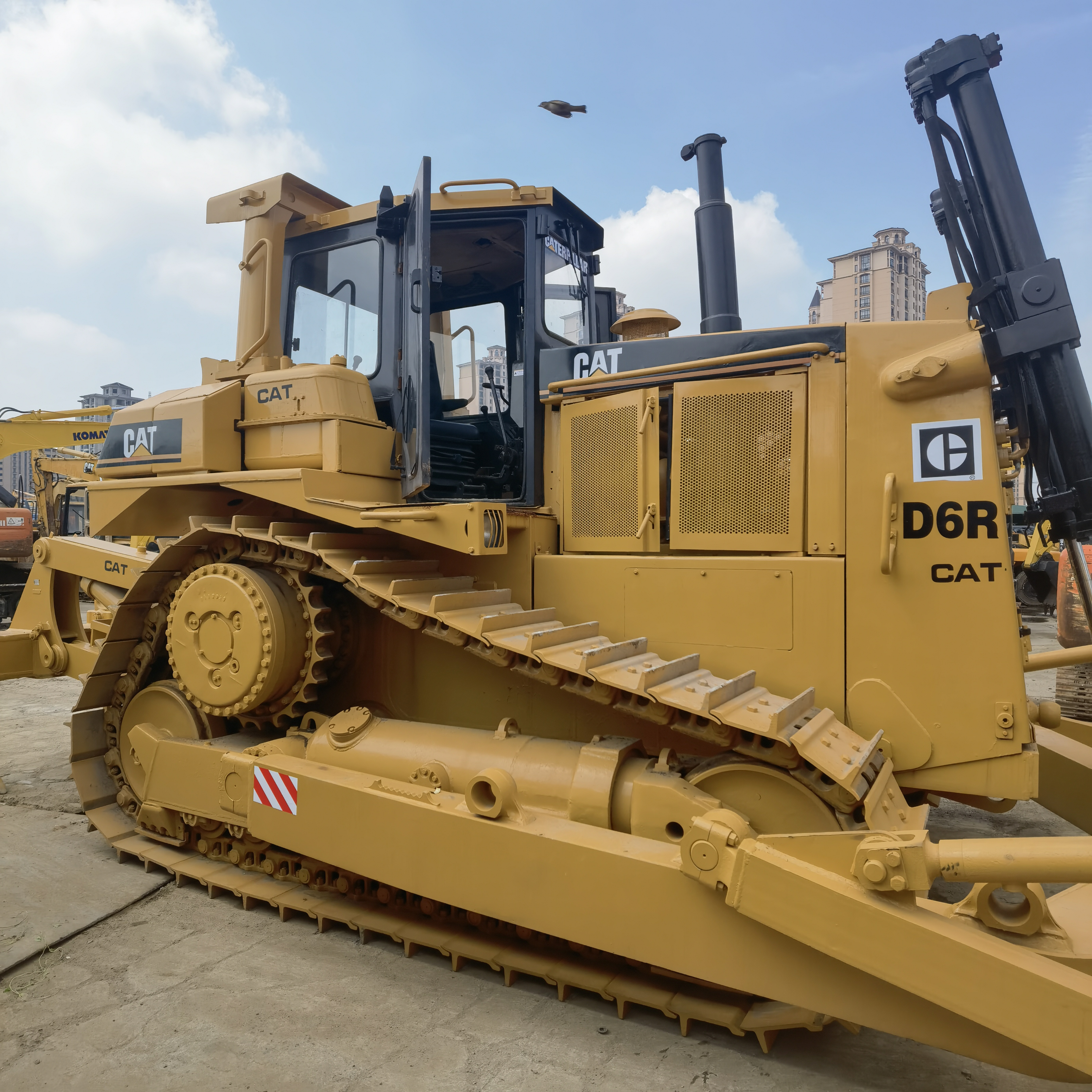 Good quality caterpillar D6R used bulldoze