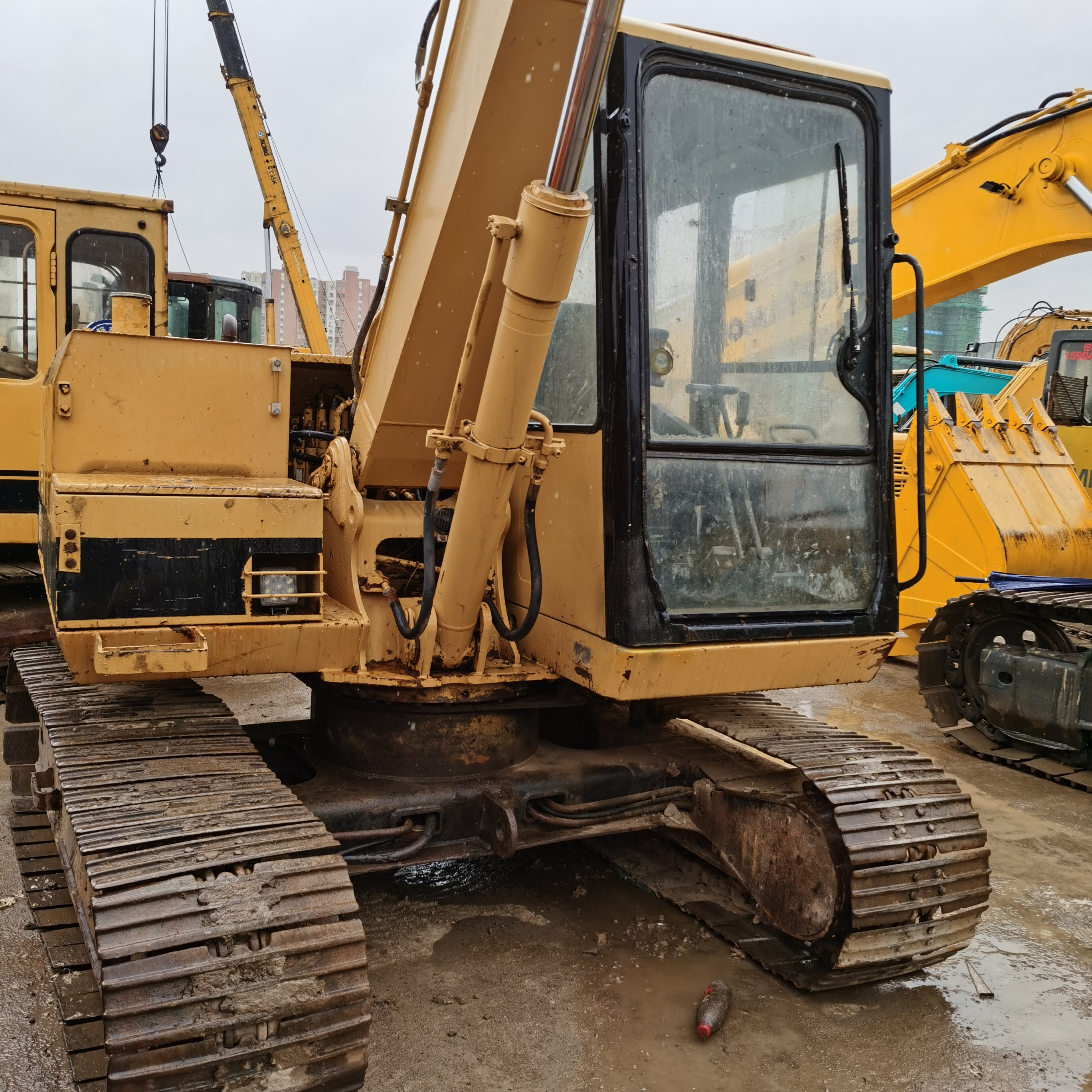 Good Quality Used Excavator Caterpillar E70B Used Japan caterpillar E70B Crawler Excavator cat E70B  for sale