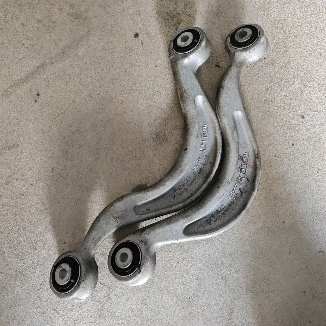 The upper and lower swing arms of the car control arm are used for the chassis control arm of the Porsche Panamera 970 971