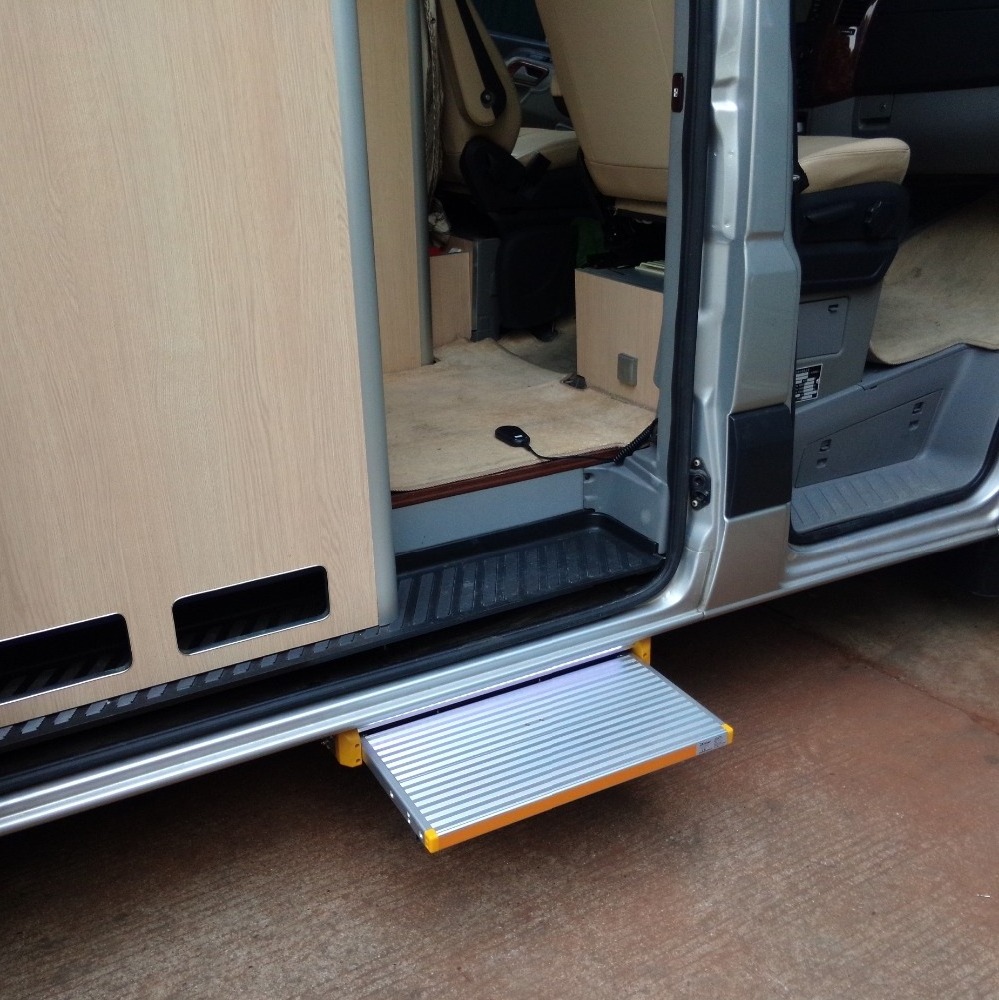 CE Certification Electric Aluminum Van Caravan Motorhome Travel Trailer  Camper RV Sliding Step Entry Door Slide Foot Step