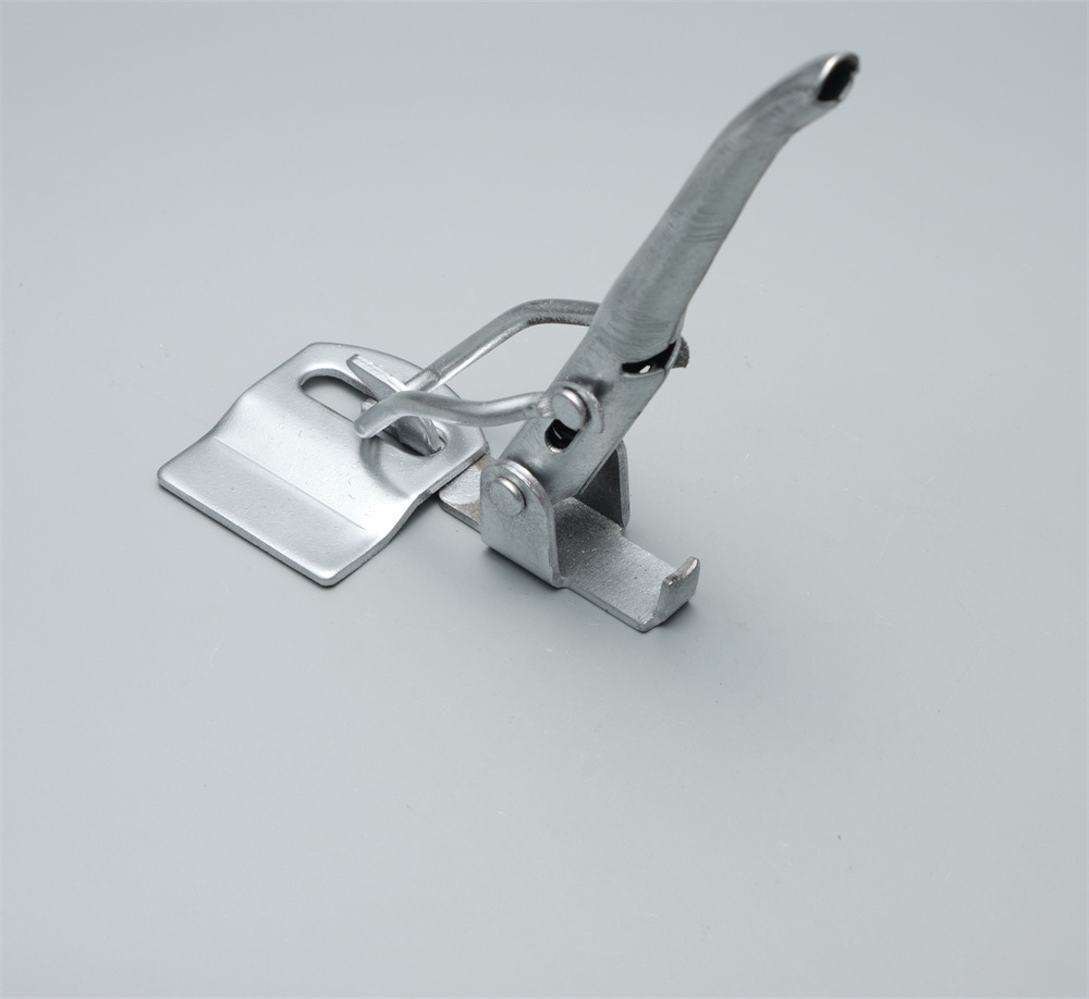 Galvanized Steel Trailer Lift Door Latch Spare Parts High Strength Durable Over Center Toggle Latch 90 Degree