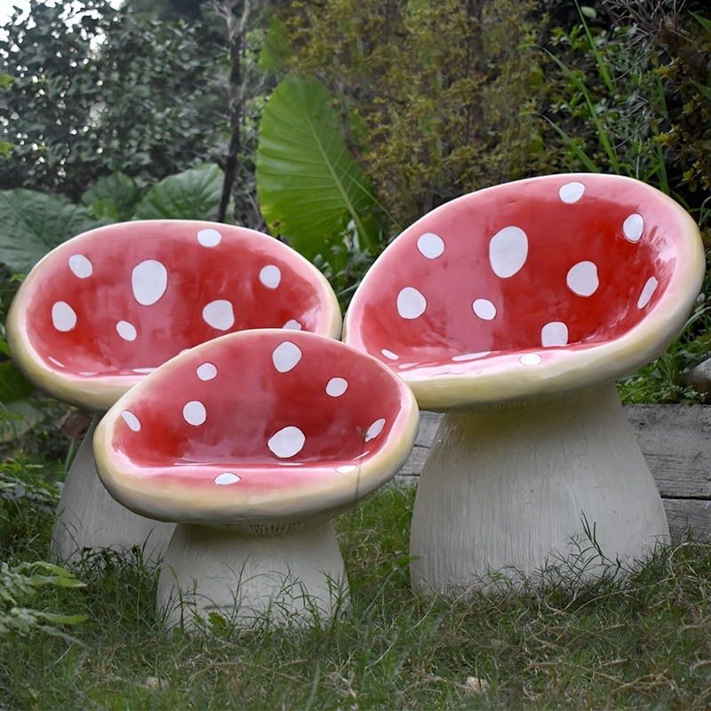 Resin mushroom shape  table & chair for garden decoration