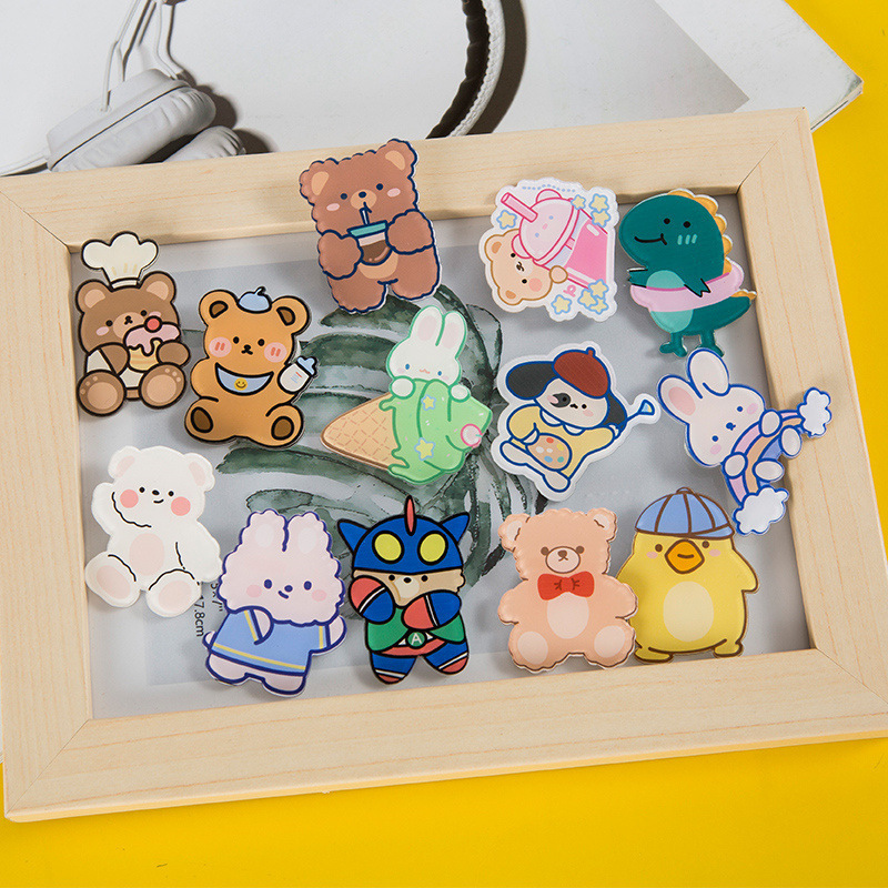 High quality DIY cute cartoon clear lapel decoration brooch plastic custom acrylic pins for bags