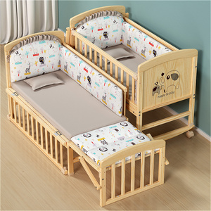 Popular Solid Wood Lightweight Baby Rocking Crib with Adjustable Wheels for Newborn