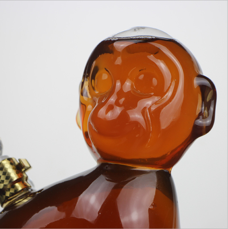 Handmade Borosilicate monkey Shaped Glass Whisky Decanter Animal Shaped Zodiac Glass Bottle