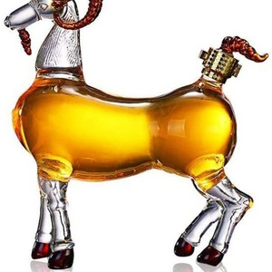 Handmade Borosilicate sheep Shaped Glass Whisky Decanter Animal Shaped Zodiac Glass Bottle