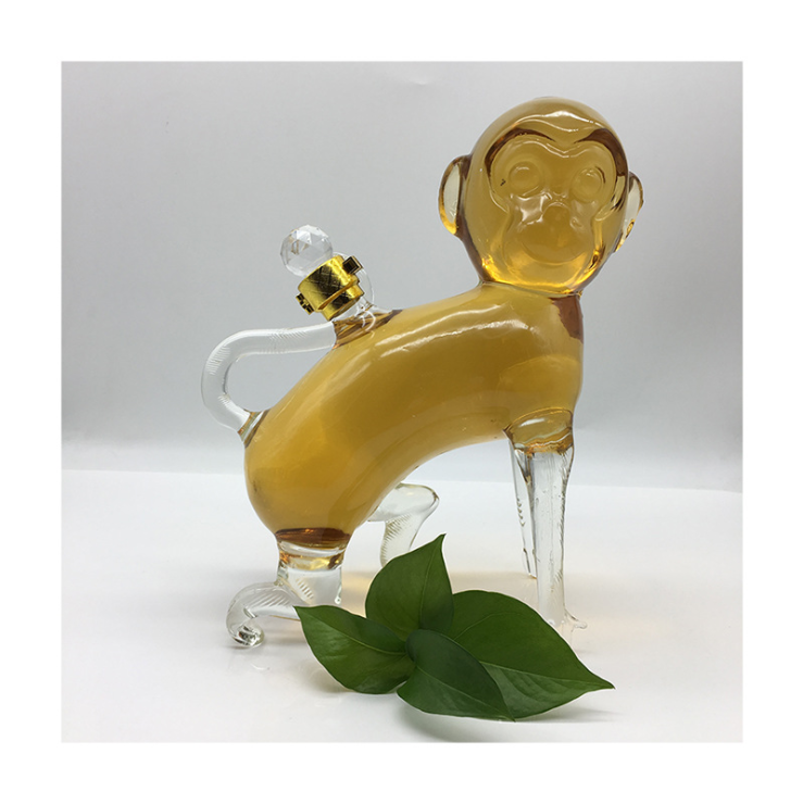 Handmade Borosilicate monkey Shaped Glass Whisky Decanter Animal Shaped Zodiac Glass Bottle