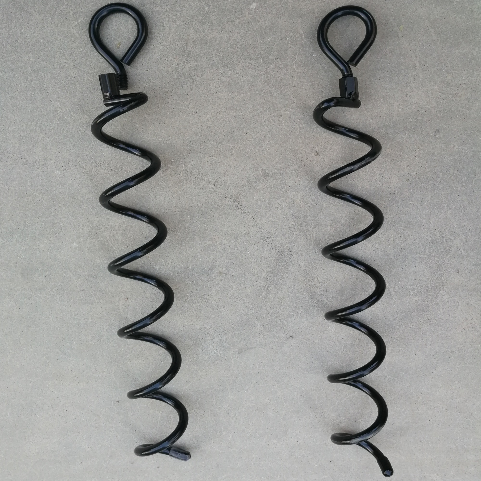 16 & 18 Inch Heavy Duty Spiral Dog Tie Ground Anchor Kit with Puller Strap Trampoline Anchors