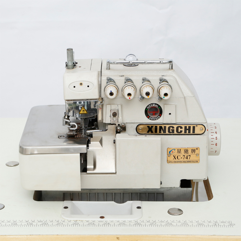 4 thread/5 thread overlock machine