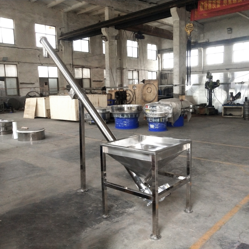 Small spiral auger hopper conveyor used in cement or grain industry