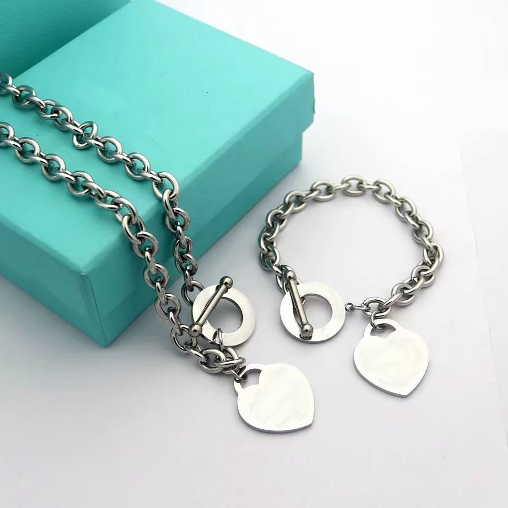 Stainless Steel OT Buckle Heart Famous Brand Designer Bracelet Fashion Jewelry Bracelet Necklace For Women Men