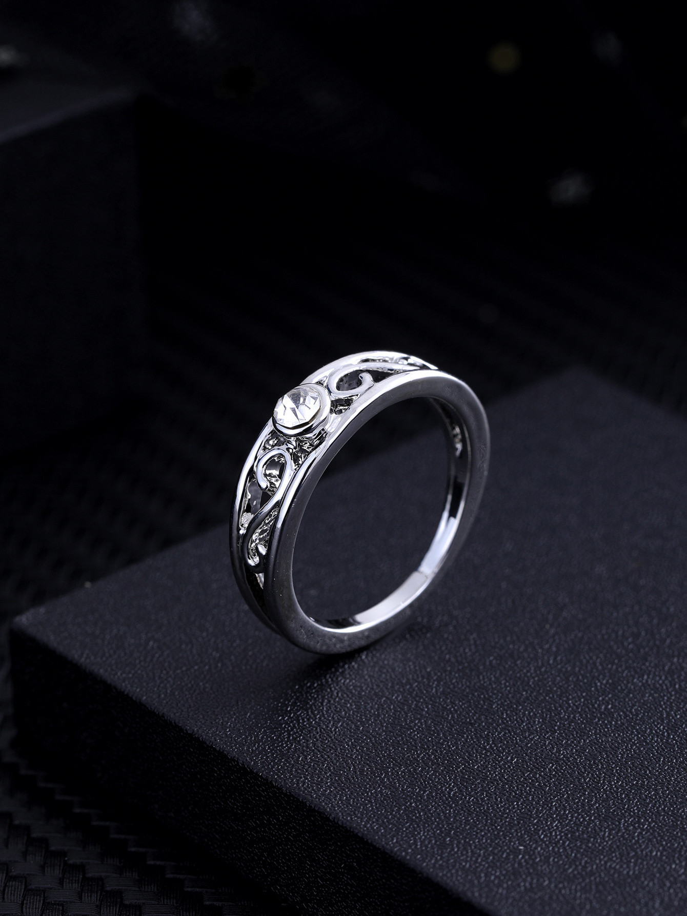 Jewelry European duplex simple exquisite style personality bule diamond ladies ring