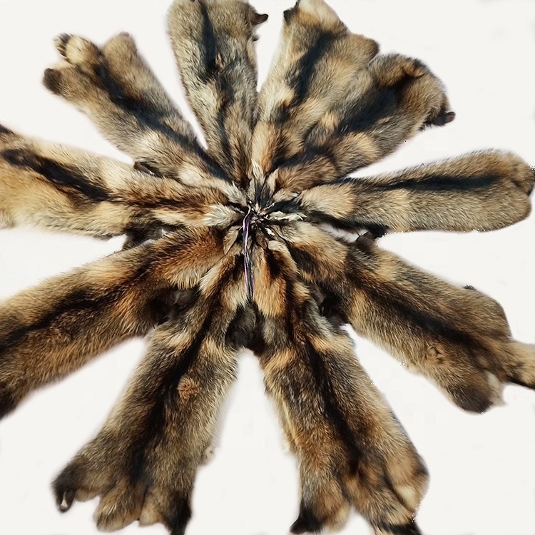 High Quality Dressed Natural Color Real Fur Pelts  Chinese Raccoon Fur Hides Skins