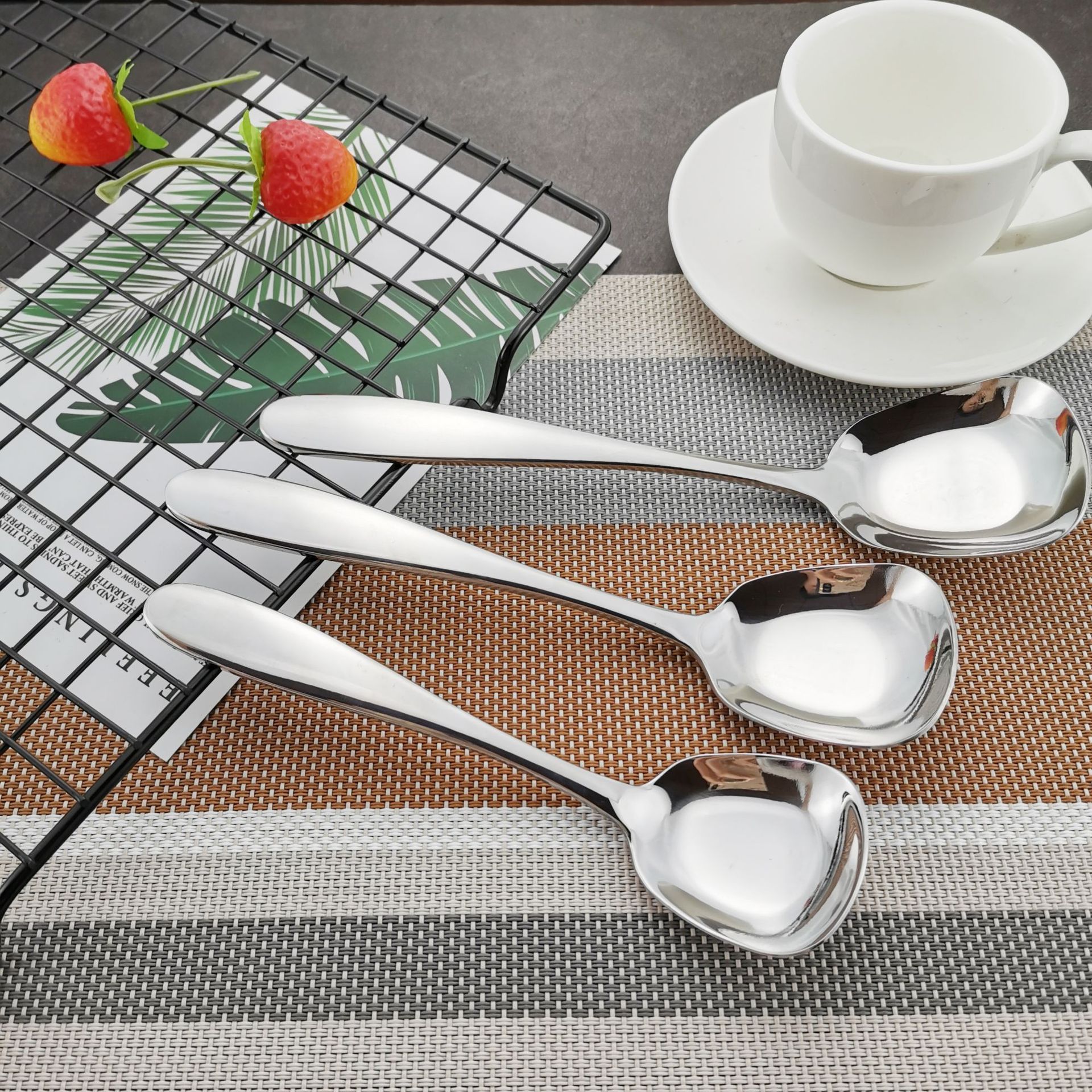 Wholesale creative square flat bottom spoon 304 stainless steel thickened household flatware soup spoon rice spoon