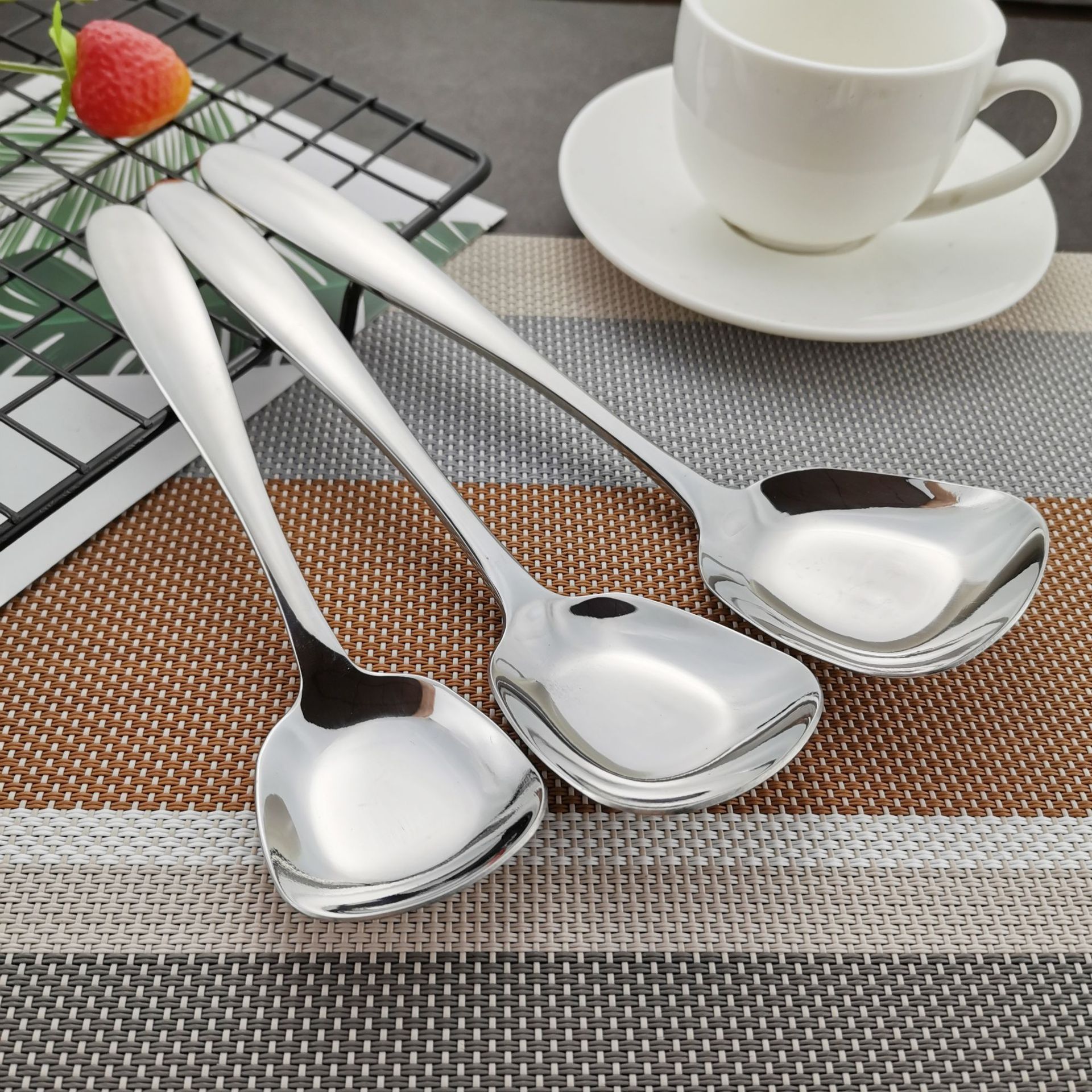 Wholesale creative square flat bottom spoon 304 stainless steel thickened household flatware soup spoon rice spoon