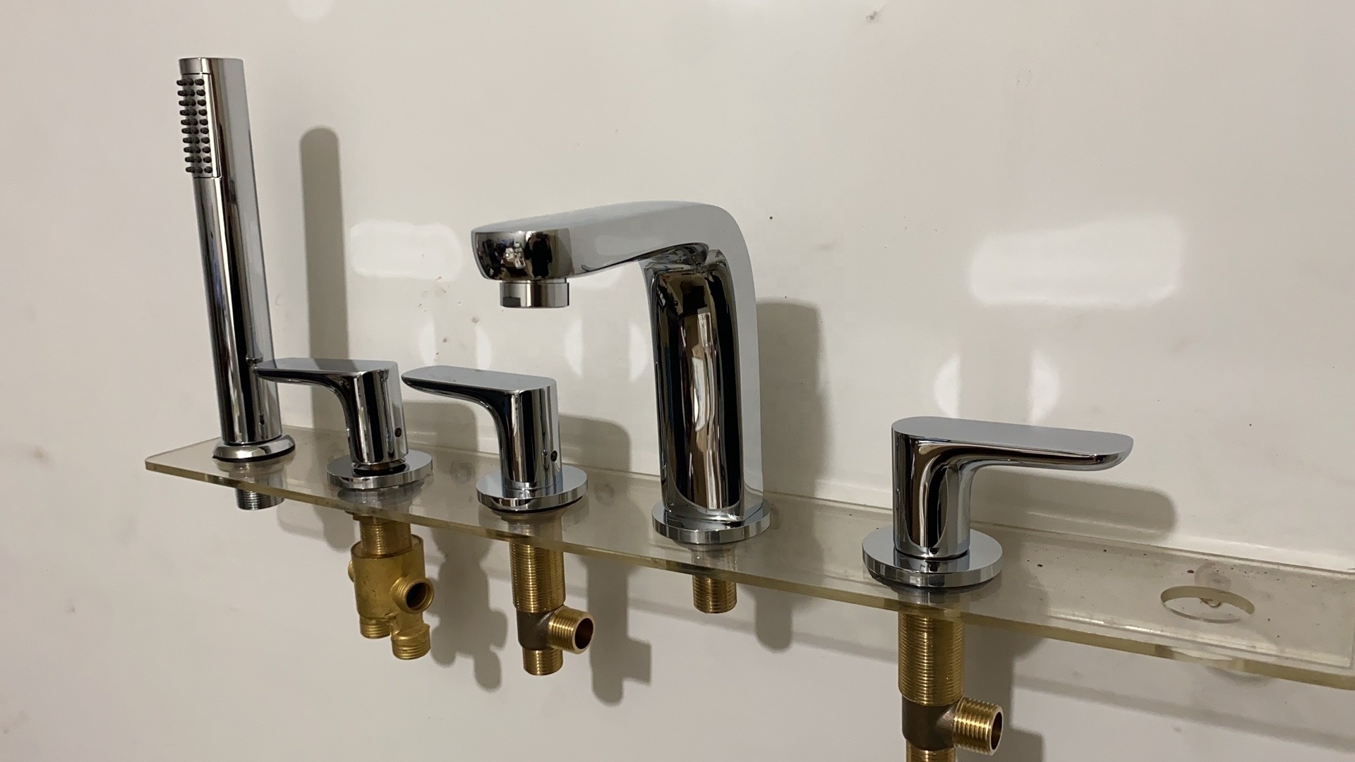 Bath Shower Faucet Luxury Sale Yellow Laser Antique Classic OEM Brass Surface bathtub faucet