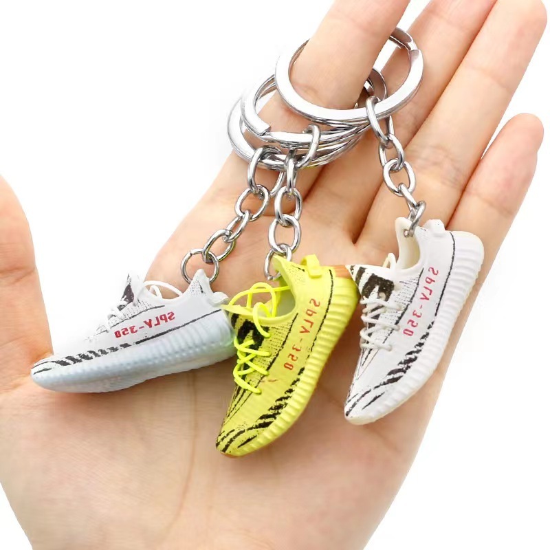 Wholesale 3D Mini YZY Yeezy 700 350 v2 AJ1 OW Yeezy Shoes Sneaker Keychain