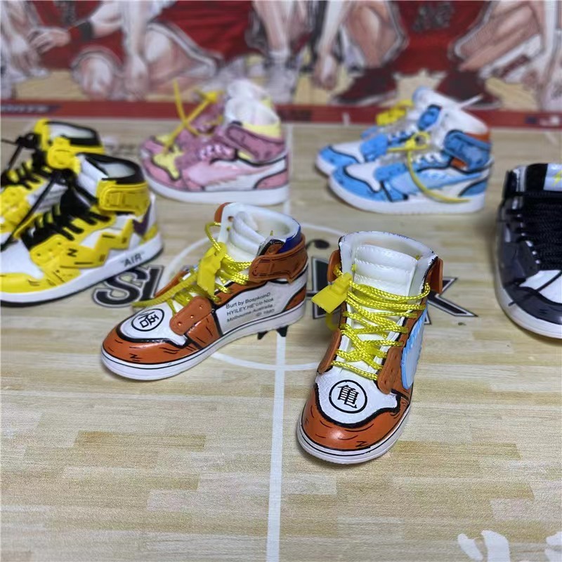 Soft Pvc 3D Sneakers Anime Joint 1/6 mini Shoes Creative J ordan Sneaker Keychain With Box