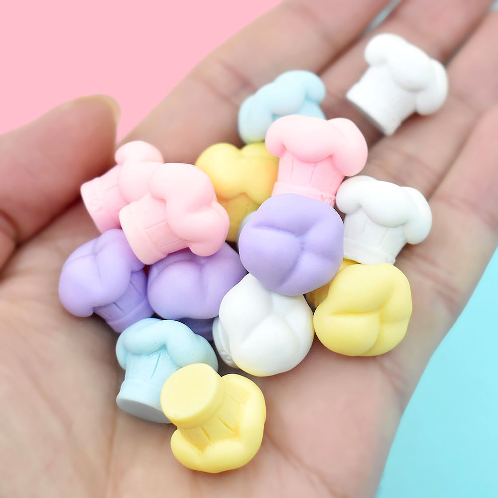 100PCS/BAG White Purple Blue Yellow Chef Hat Flatback Resin Charms For Slime Mobile Case Keychain DIY Craft Decoration