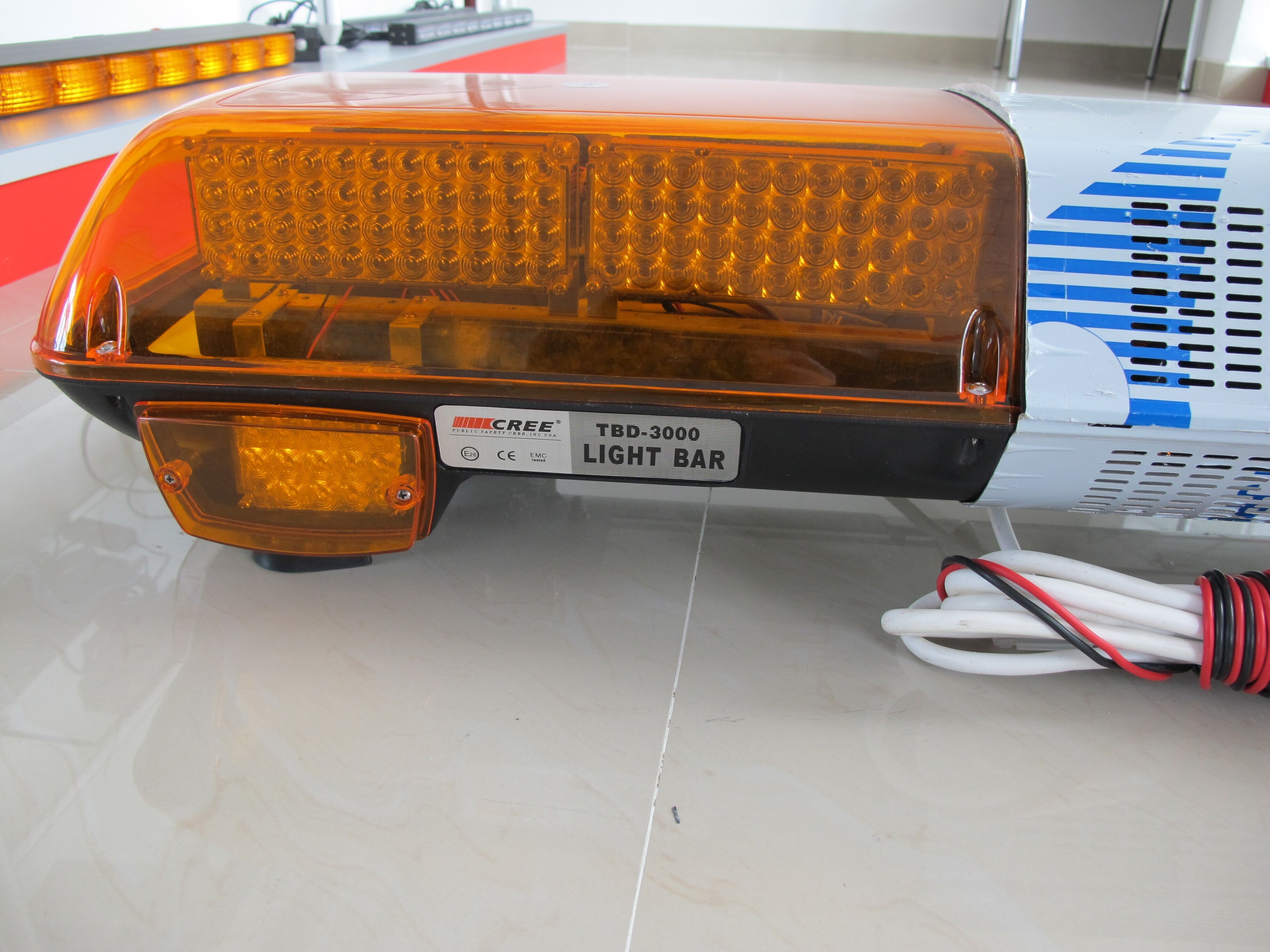 Full size 1.2m Ambulance fire engines rescue vehicle ambar white emergency strobes car lights TOP 12-24v warning light bar