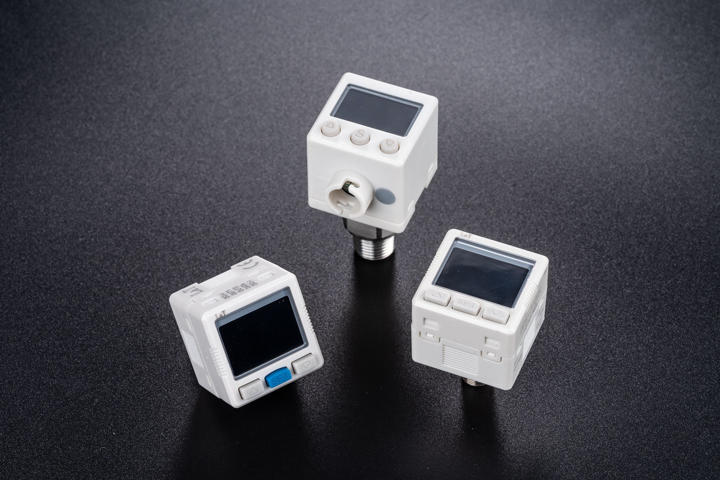 ISE30A-01-N-L Adjustable Air Electronic Pressure Switch LCD Intelligent Smart Air High-precision Digital Pressure Switch