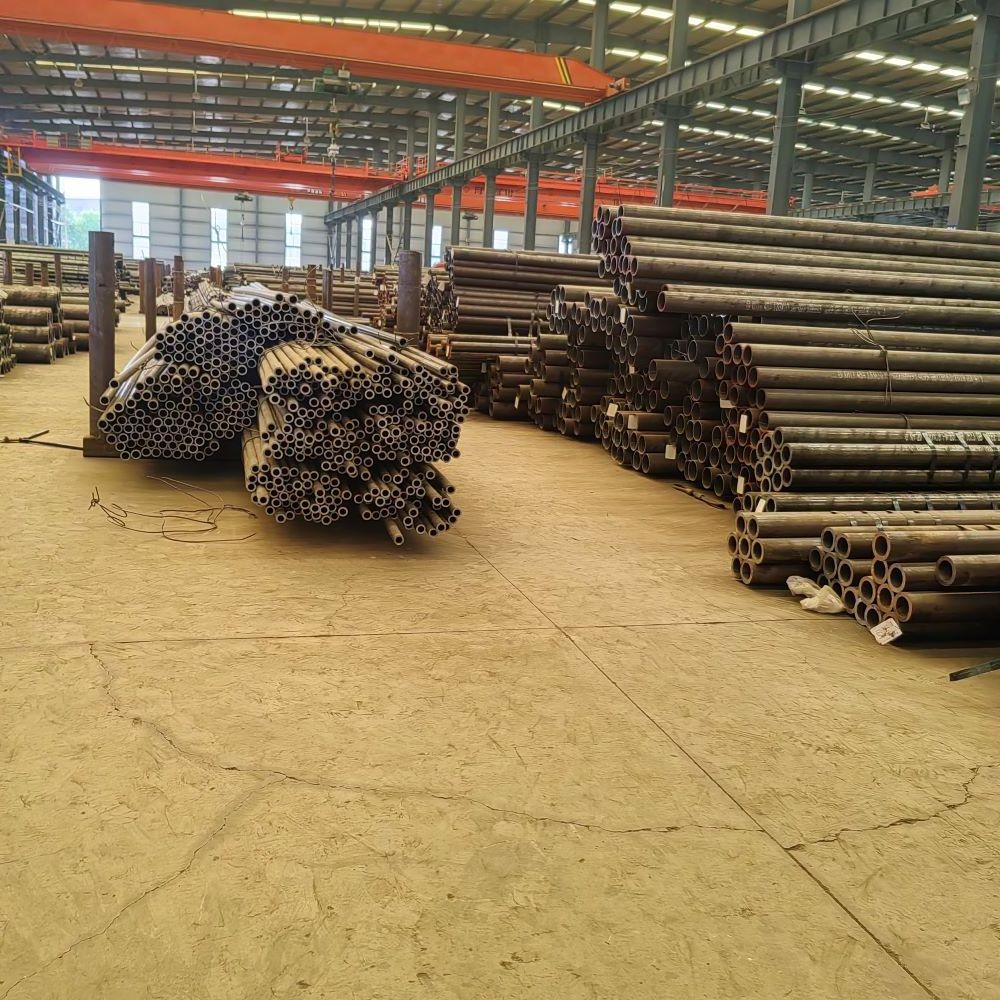 Hot Rolled 159mm Carbon Seamless Steel Line Pipe A106/A53 Export Carbon Steel Pipe Structure API/EMT 12m Length GB BIS Certified