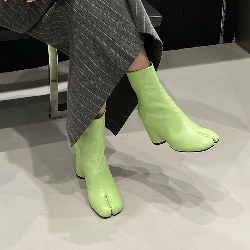 Xinzirain Custom New custom Style Women Sheepskin Genuine Leather Chunky Heel Tabi Silver Shoes Split Toe Ankle Boots