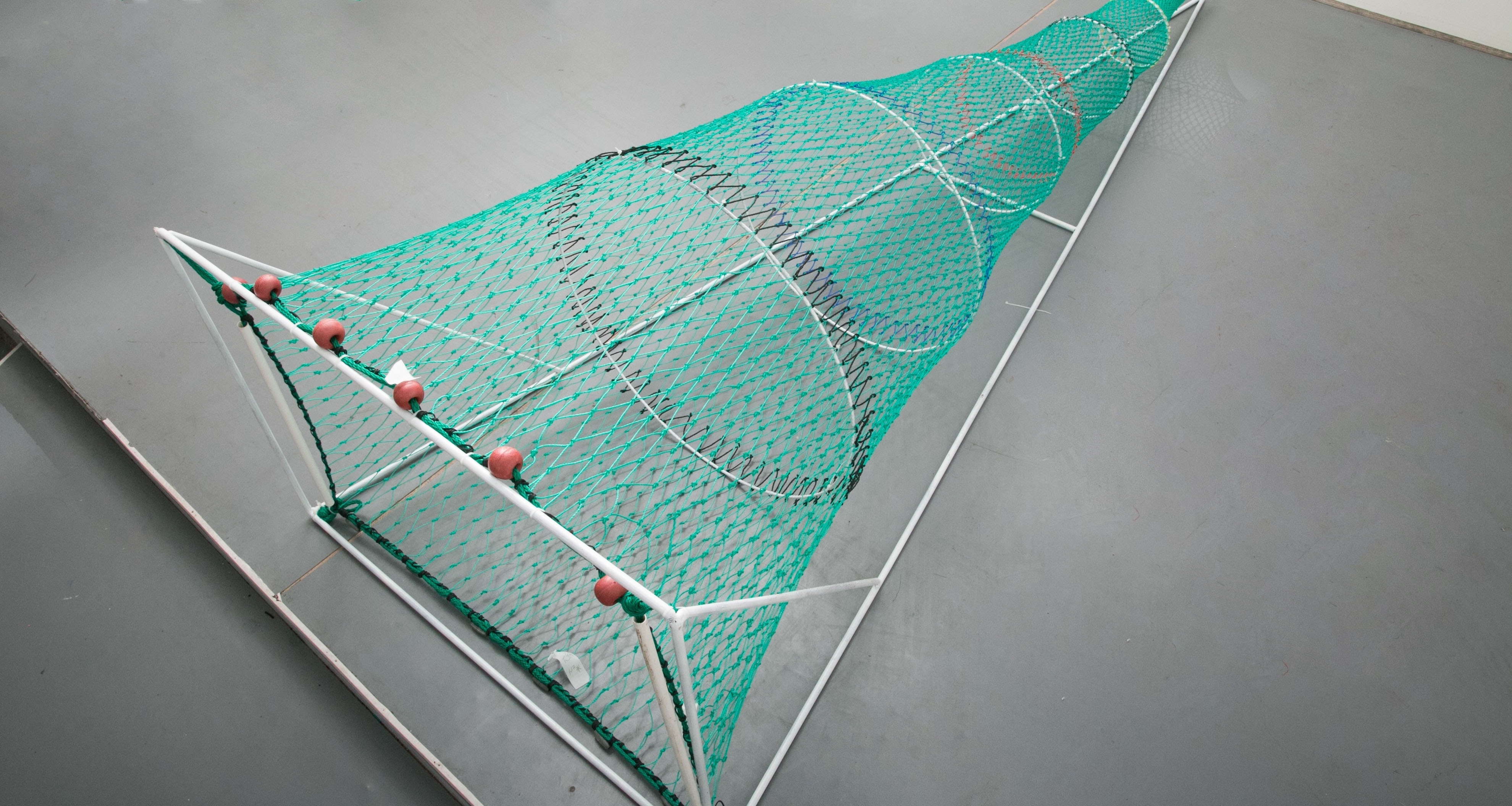 HDPE large trawl net big head small tail net fishing equipment trawl net