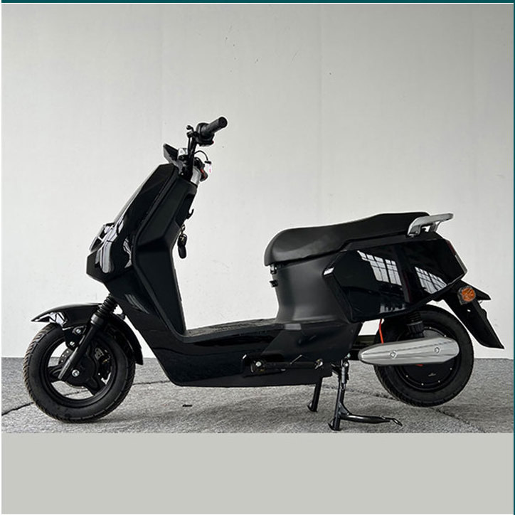 2024 Electric Motorcycle 12-Inch Moped Wheel with 70km/h Speed