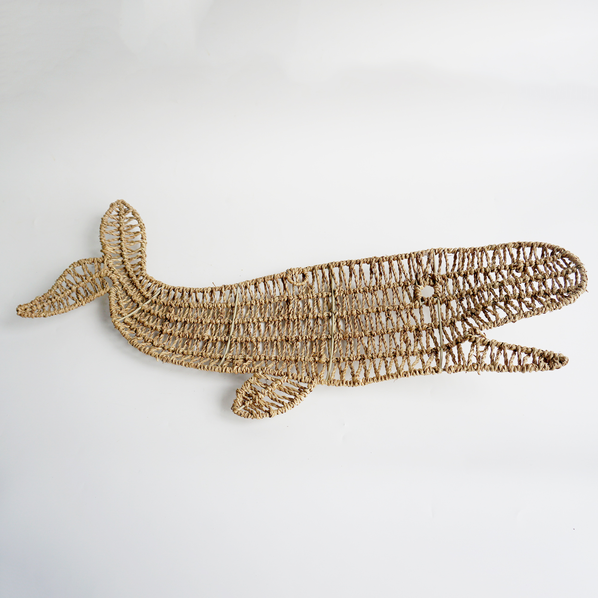 XH 100% handwoven natural sea grass whale shape wall decor wall art ideas rattan decor