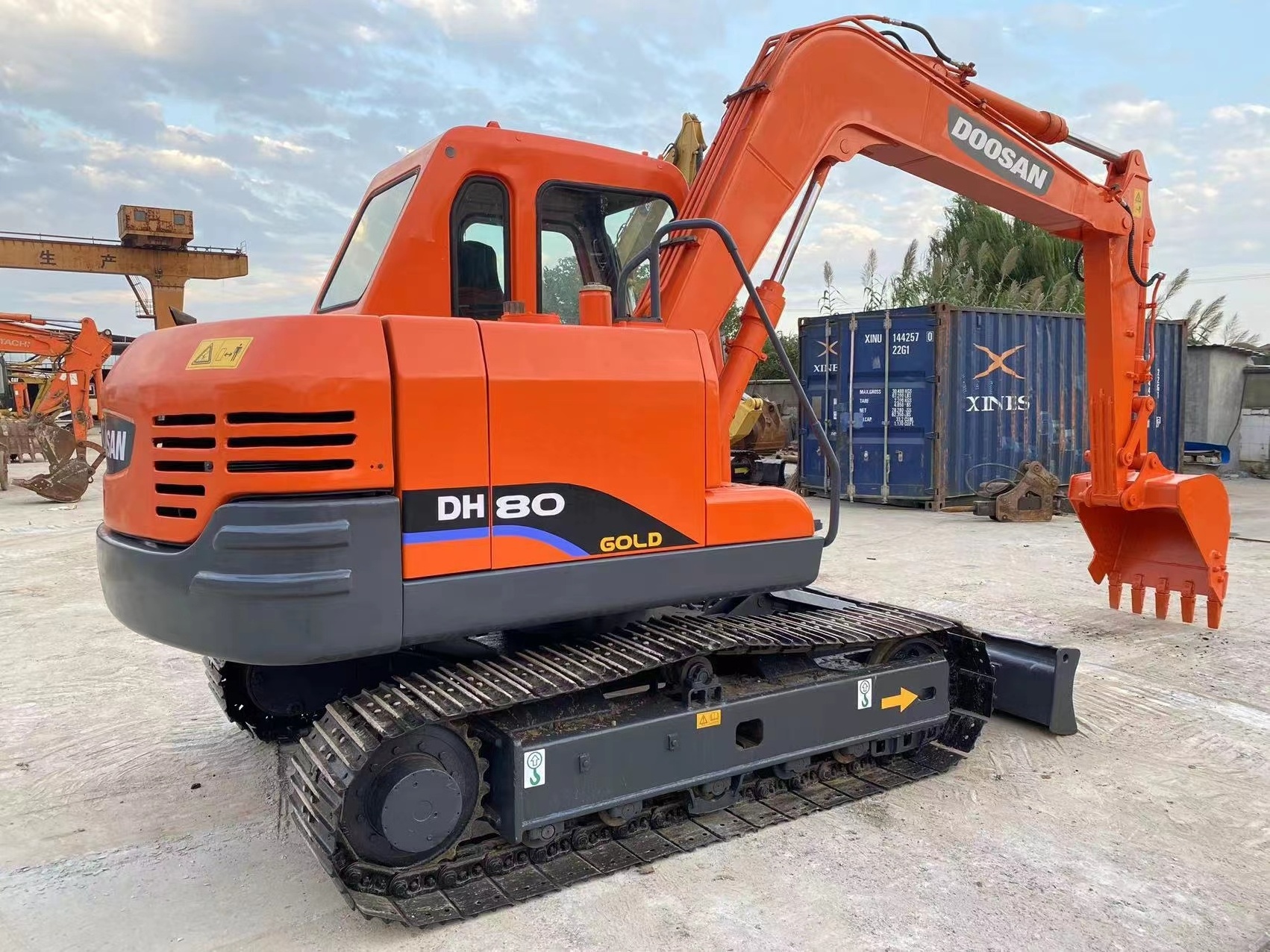 Good price high quality Doosan DX80 Used Excavator Nearly New Backhoe Loader for sale doosan dh 80