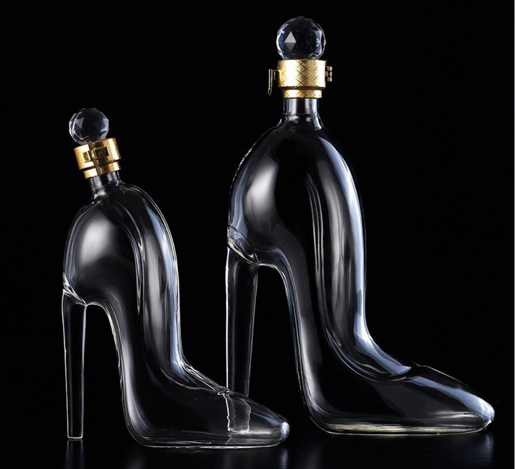 wholesale  350ml/750ml High heel shoe decanter Wine Glass Exquisite Wine Decanter Home Decoration Creative Whiskey Bottle