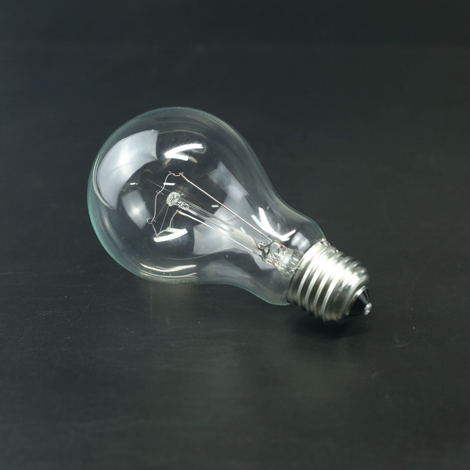 Best price and good quality A55 40w 60w 75W 100W 200W E27 B22 clear incandescent light bulbs lamp manufacturers  INC-A BULB