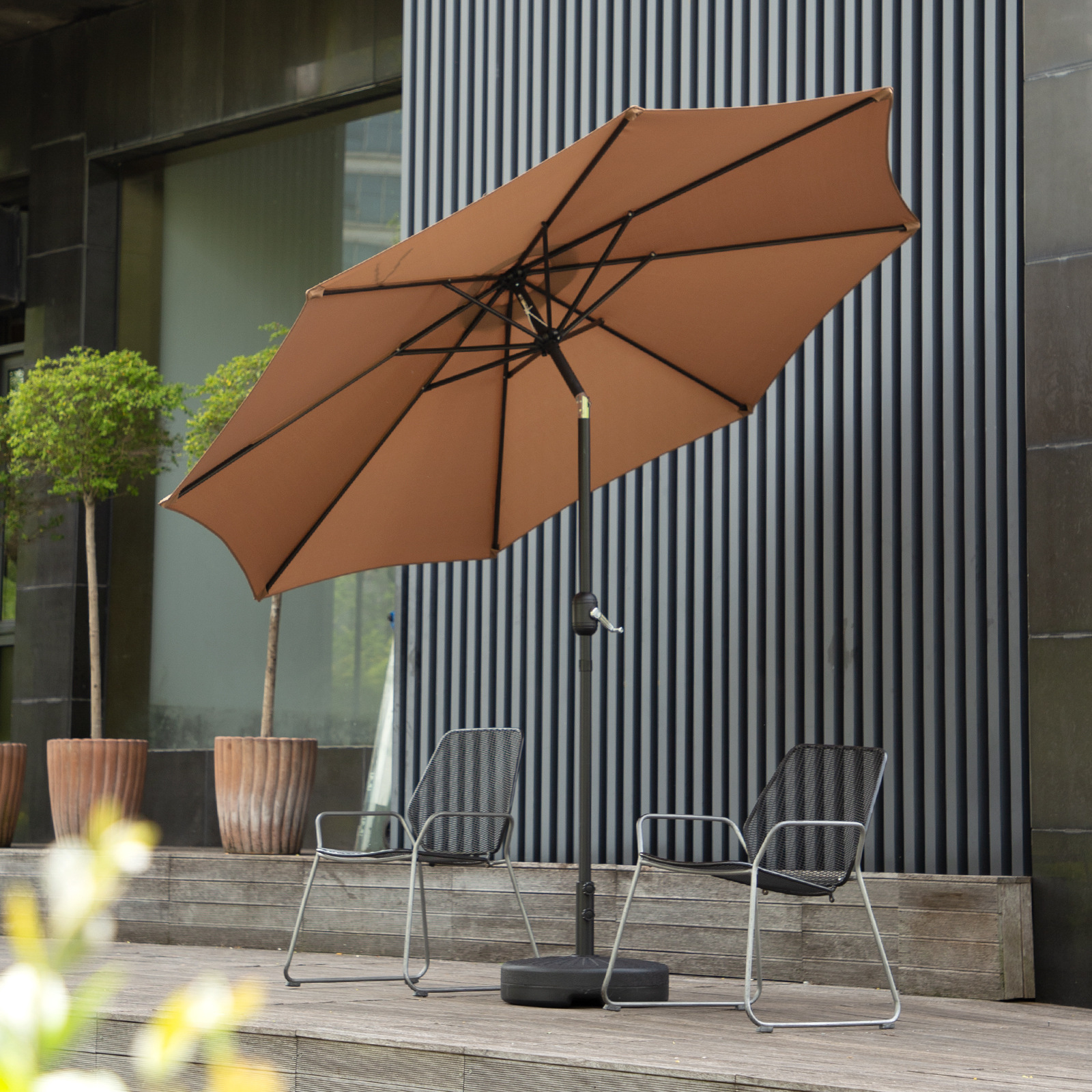 Hot Sale Top Quality Modern Market  Foot Outdoor 3 M 8K  Large Furniture Umbrella With Crank Easy Open System w23-245